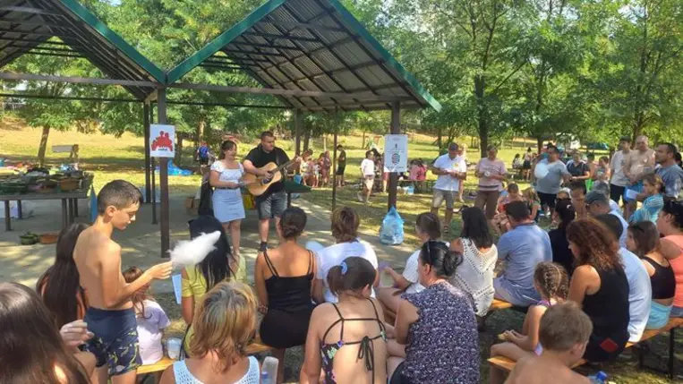 Nyárbúcsúztató a nagycsaládosoknál - Hálaadás, szórakozás, közösségépítés.  Fotó : Kárpátinfó/ Kovács Erzsébet