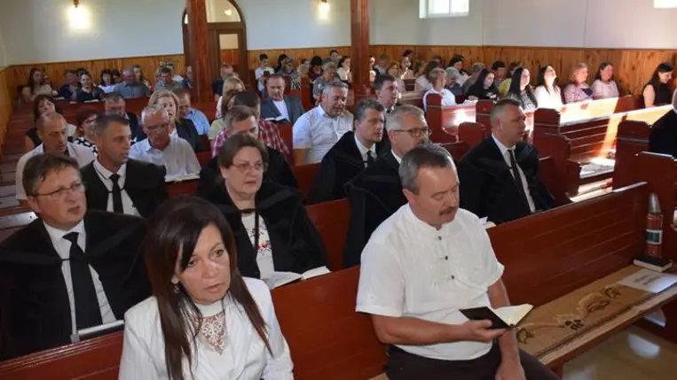 Lelkészbeiktatás Balazséron - Isten melletti elköteleződés. Fotó: Kárpátinfo/ Marton Erzsébet
