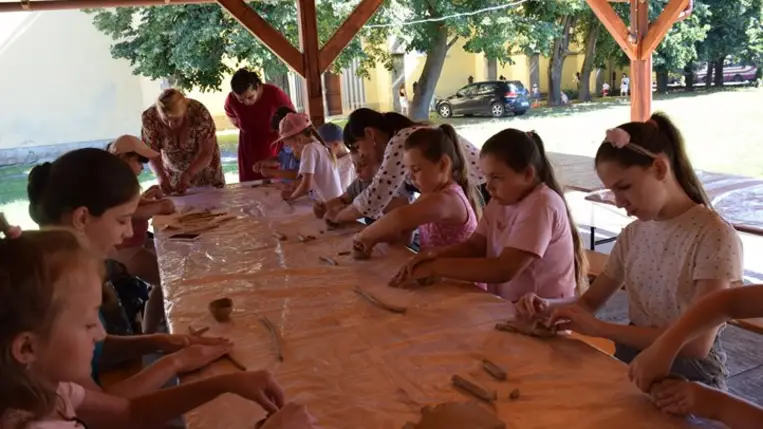 Horváth Anna alkotóhét a KMNE szervezésében - Minőségi közösségi együttlét.  Fotó: Kárpátinfo/Kovács Erzsébet