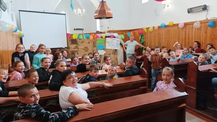 Vakációs bibliahét Beregardóban - Kövess engem. Fotó: Kárpátinfo/Kovács Erzsébet