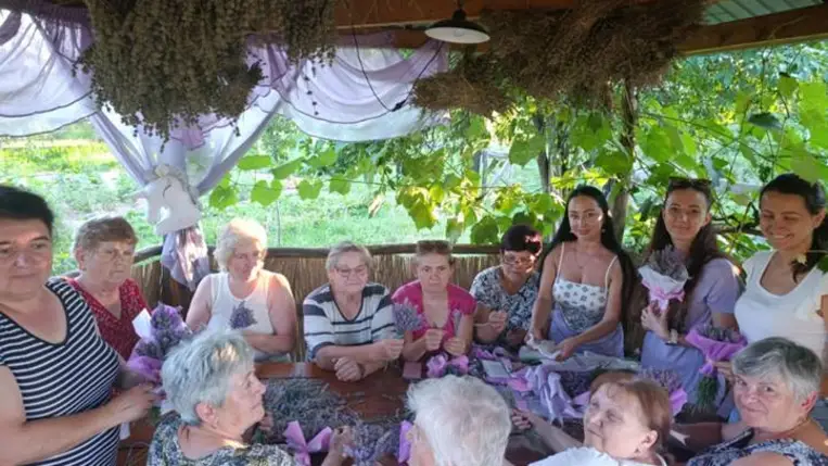 Nőszövetségi kirándulás a levendulásba és a Fehér Sziklához - Kellemes környezetben, jó társasággal – közelebb Istenhez. Fotó: Kárpátinfó/ Kovács Erzsébet