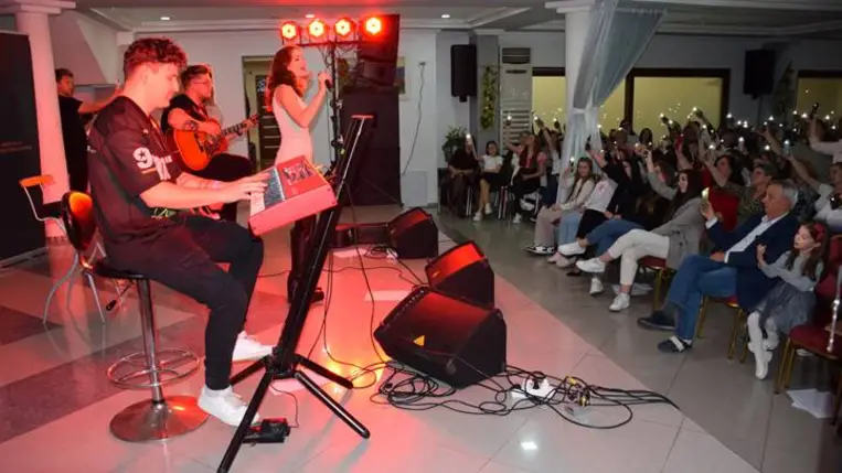 Visszatért a Kárpátaljai KultúrKaraván  - Nagy Bogi-koncert a Helikonban. Fotó: Kárpátinfó/ Kovács Erzsébet