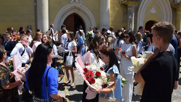 Diplomaátadó ünnepség a Felsőfokú Szakképzési Intézetben - Higgyünk álmaink szépségében. Fotó: Kárpátinfó/ Kovács Elemér