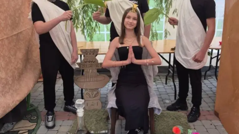 Fordított- és családi nap a Bethlenben - Egy nap a trón körül