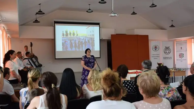 Tizenötéves a Bereg-vidéki Népzenei és Néptánctábor - Megtartó hagyományok, gyökerek. Fotó: Kárpátinfó/ Kovács Erzsébet