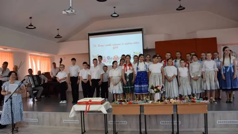 Tizenötéves a Bereg-vidéki Népzenei és Néptánctábor - Megtartó hagyományok, gyökerek. Fotó: Kárpátinfó/ Kovács Erzsébet