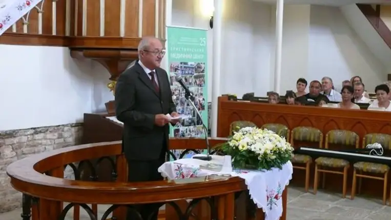 Hálaadó istentisztelet Munkácson – 25 éves a Keresztény Egészségügyi Központ - Gyógyítás és istenhit. Fotó: Kárpátinfó/ Kovács Erzsébet