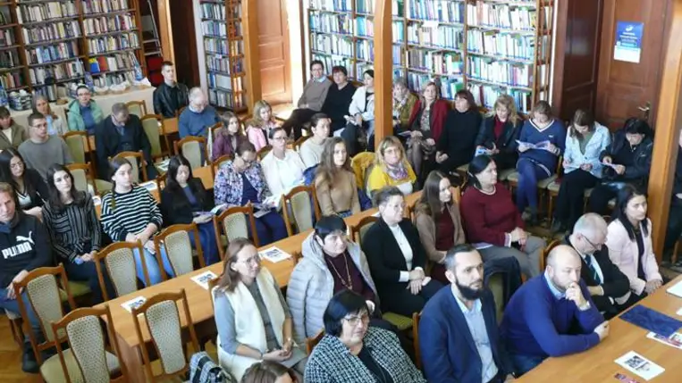 Apáczai Csere Jánosra emlékeztek Beregszászban a róla elnevezett egyetemi könyvtárban - Tudás, művelődás – anyanyelven. Fotó: Kárpátinfó/ Kovács Elemér