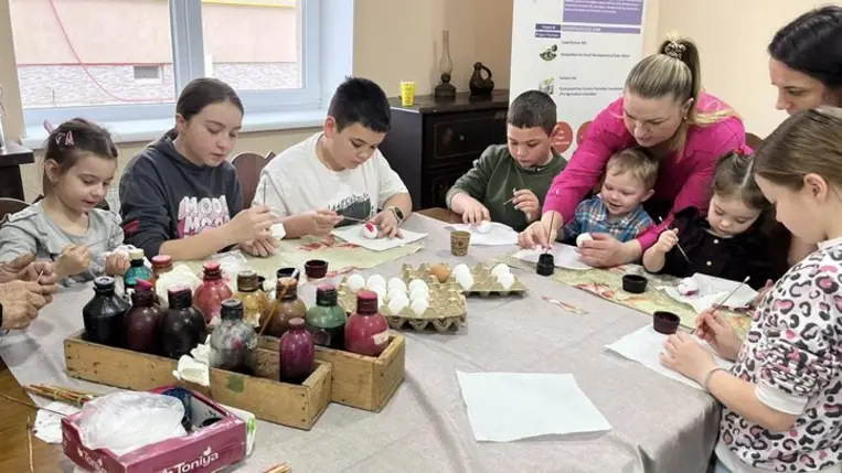 Ízek és hagyományok – a kárpátaljai gasztroműhely következő foglalkozásán - Mi kerül a húsvéti kosárba? Fotó: Kárpátinfó/ Kovács Elemér