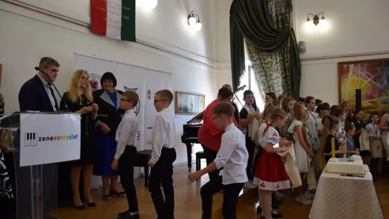 A VII. ZeneVarázslat beregszászi zárókoncertjén - Jövőépítés a zene erejével. Fotó: Kárpátinfó/ Kovács Erzsébet