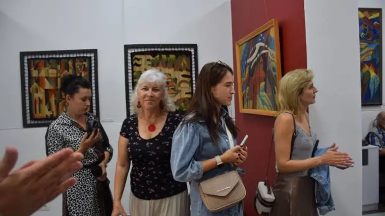 Berecz Margit művei a Na’Conxypan őszi tárlatának - Harmónia és nyugalom. Fotó: Kárpátinfó/ Kovács Elemér