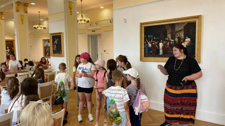 Jankovics Mária Alkotótábor, tizenötödször - Szecesszió, grafiti, plein air – megannyi élmény. Fotó: Kárpátinfó/ Kovács Elemér