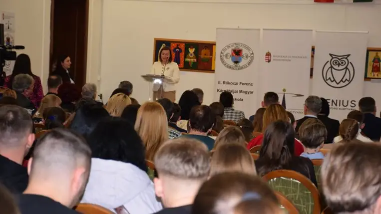 Hangverseny Beregszászban - Ünnepi ZeneVarázslat. Fotó: Kárpátinfó/ Kovács Erzsébet