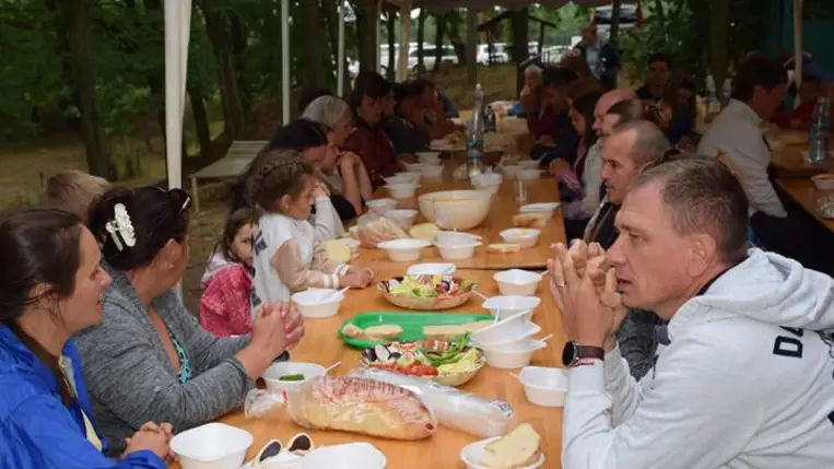 Kárpátaljai nagycsaládosok: összekötők találkozója a Dédai-tónál - Egy év alatt száz tartalmas program. Fotó: Kárpátinfó/ Kovács Elemér