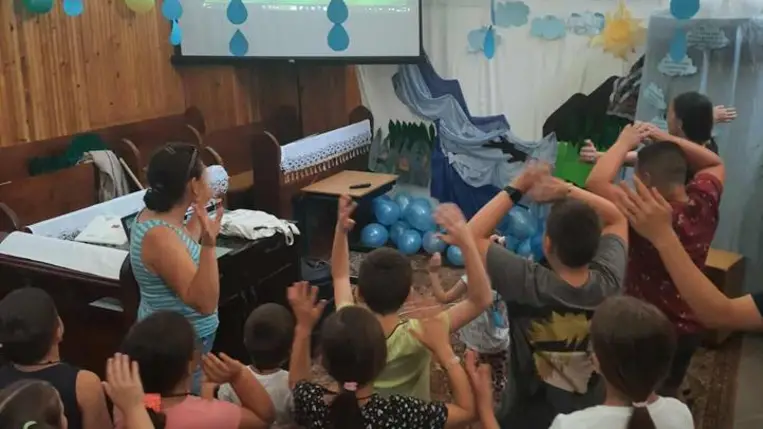 Vakációs Bibliahét Beregardóban - Vízjelek. Fotó: Kárpátinfó/ Kovács Erzsébet