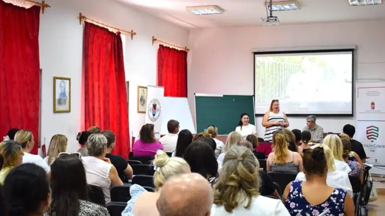 Kótyuk István nyelvi akadálymentesítő tanfolyamok indulnak a Rákóczi-főiskolán