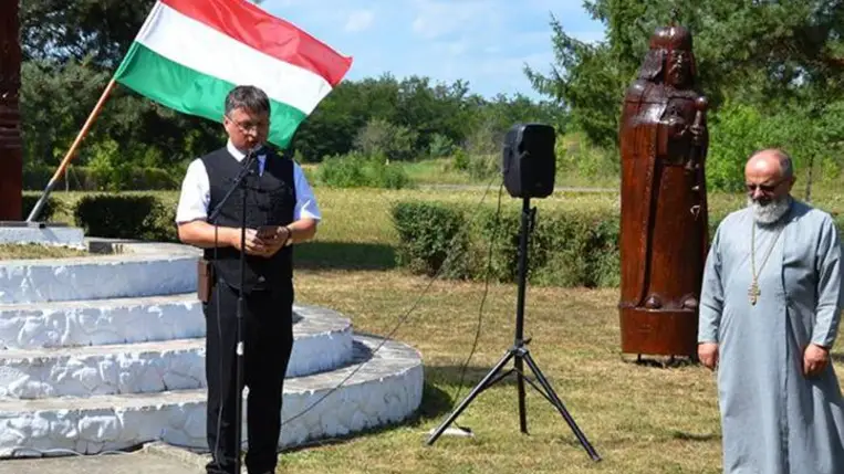 Nemzetalapításunkat ünnepelte Tiszacsomán a kárpátaljai magyarság - Vagyunk, akik voltunk, és leszünk, akik vagyunk!