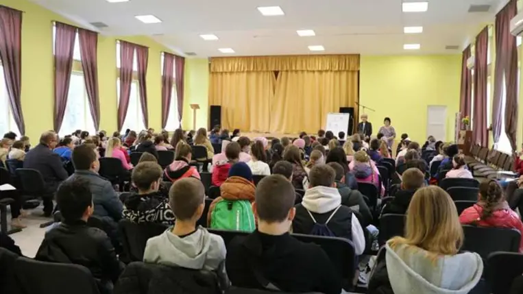 Megkezdődött a 2025/2026-os tanév a 15 „GENIUS” Tehetségpontban