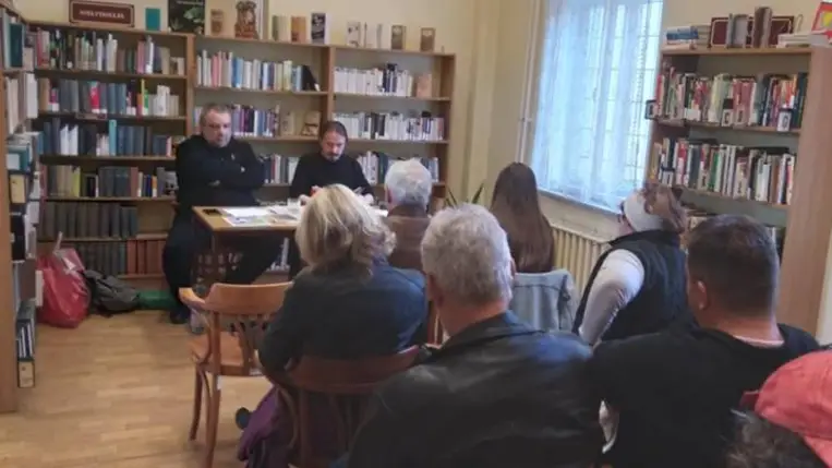 Újra kinyitott a Mitracsek Presszó! - Egy pesti srác Kárpátaljáról