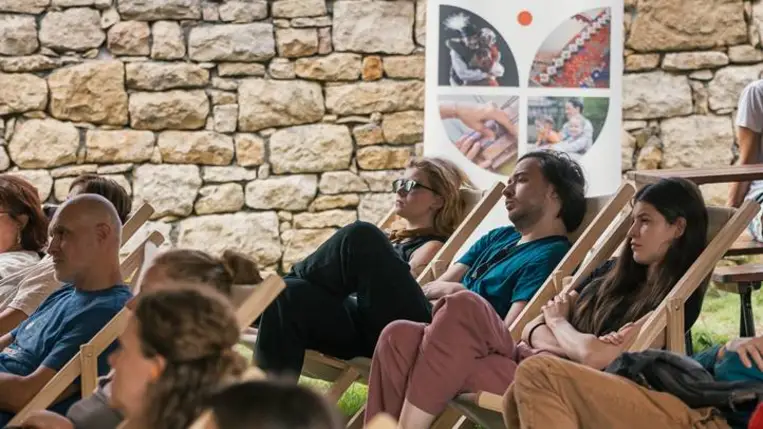 A világot jelentő zene Kalotaszeg szívében - A Méra Világzenei Csűrfesztivál. Fotó: Hagyományok Háza Hálózat