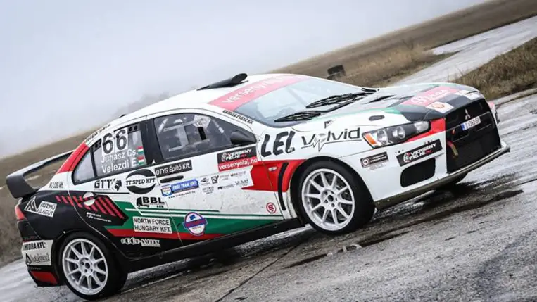 Ahol lehet ott meghúzom a kézit! Fotó: Hajóka SportFotó