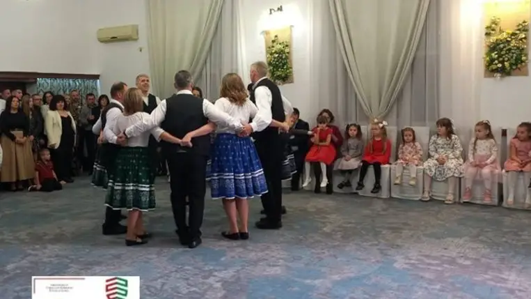 Ha ősz, akkor nagycsaládos szüreti bál