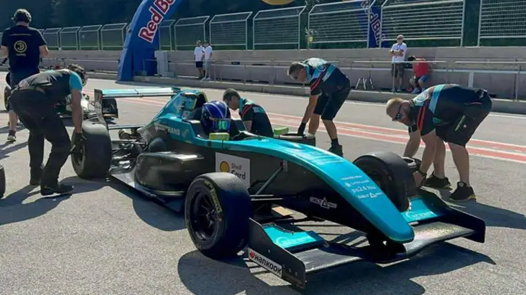 Kovács Ádám, a nagy visszatérő, a dobogó második fokán végzett a Histo Cup-on! Fotó: Kermor Motorsport