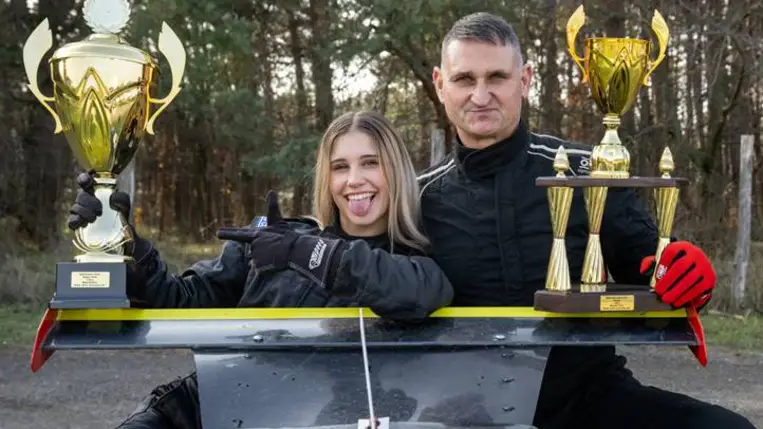 Két generáció, egy szenvedély: A Mihalik-bajnokcsalád. Fotó: Hajóka SportFotó