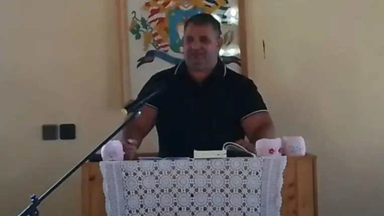 Csendesnap a Munkácsi Református Roma Gyülekezetben - Szolgáljuk Istent, mert az Isten is szolgált mifelénk!