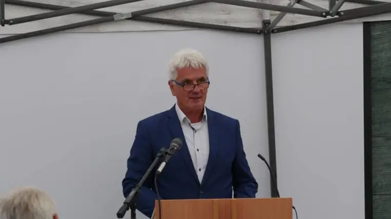 Hálaadó ünnepség a sportpálya átadása alkalmából a Glória Ifjúsági és Missziós Központban