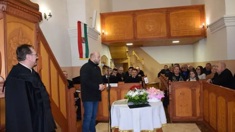 Hálaadás Tiszakeresztúrban húsz év áldásaiért - Hűség, összefogás, jövőépítés