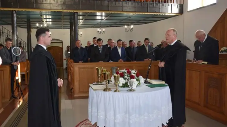 Menyhárt Istvánt iktatták be Dercen lelkipásztorává - Pásztor és nyáj egymásra talált
