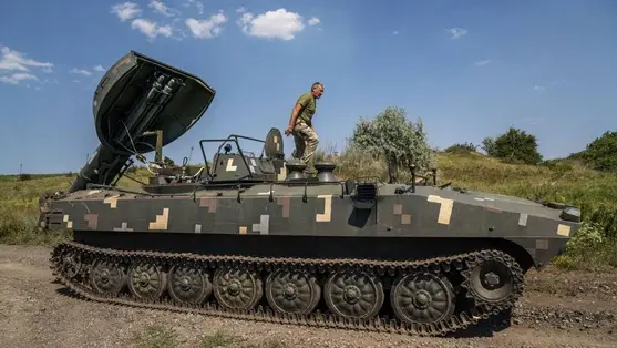 Ukrán aknamentesítő egység – Ukrajna GDP-jének 5,6 százaléka forog kockán/ Fotó: Anadolu via AFP