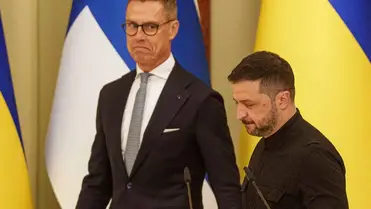 Volodimir Zelenszkij ukrán és Alexander Stubb finn elnök (Fotó: MTI/AP/Jevhen Maloletka)