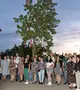 A szerelem ünnepe a nagycsaládosoknál - Szerenád, májusfa, egymásra figyelés