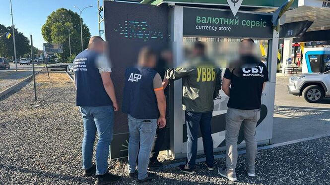 Korrupción kaptak egy határőrt Kárpátalján – 6000 dollárért segített volna szökést szervezni. Fotó: DPSZU